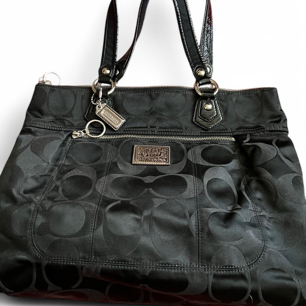 Vintage poppy coach